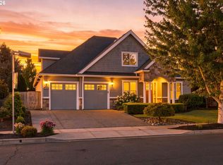 2178 Meridian Dr, Woodburn, OR 97071