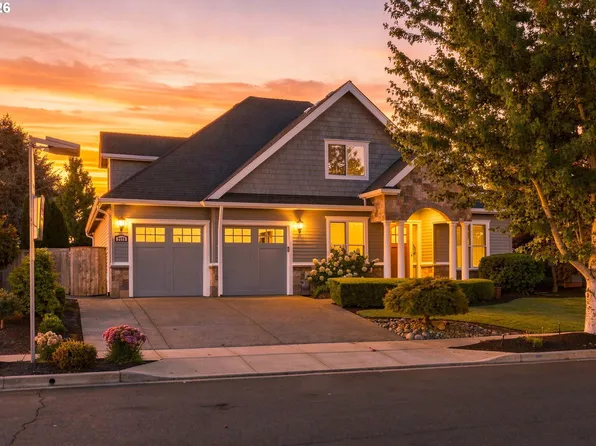 2178 Meridian Dr, Woodburn, OR 97071
