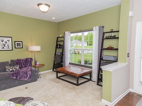 2nd image of 10176 Kendall Ln