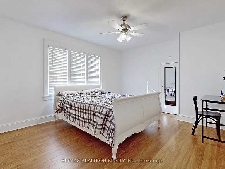 14 Myrtle Ave — Photo 16