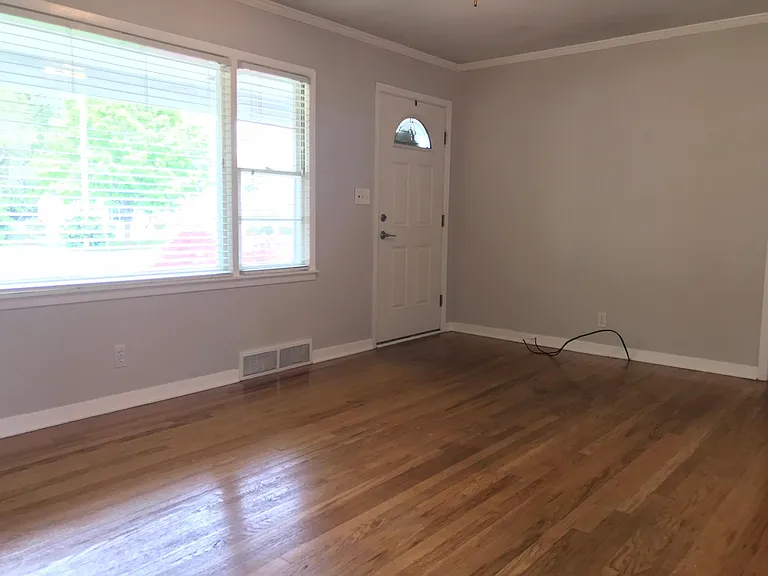 6515 W 72nd St — Photo 3