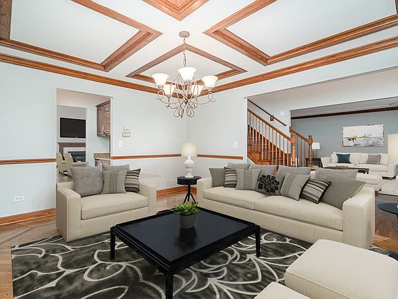 3rd image of 10423 Louetta Ln