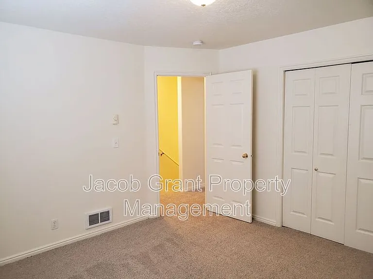4946 Cole St #1 — Photo 6