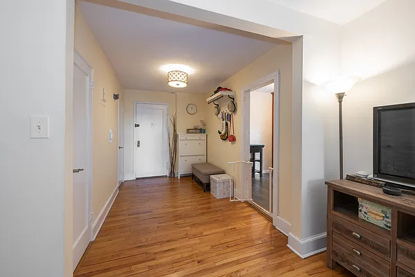 Sold by Ben Bay Realty Co. of Bay Ridge | media 6