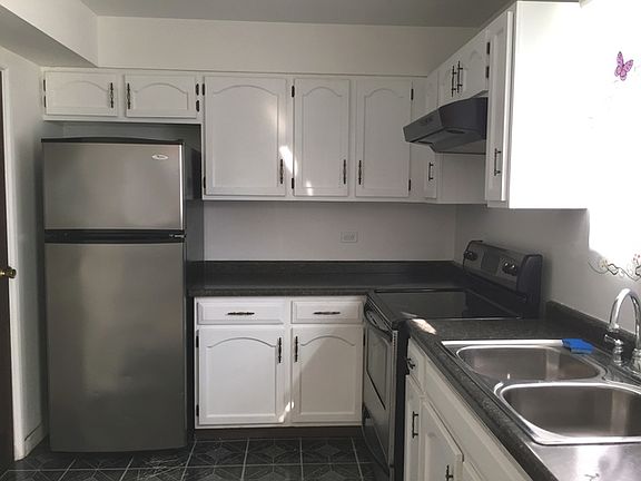 5th image of 224 Karen Cir #224