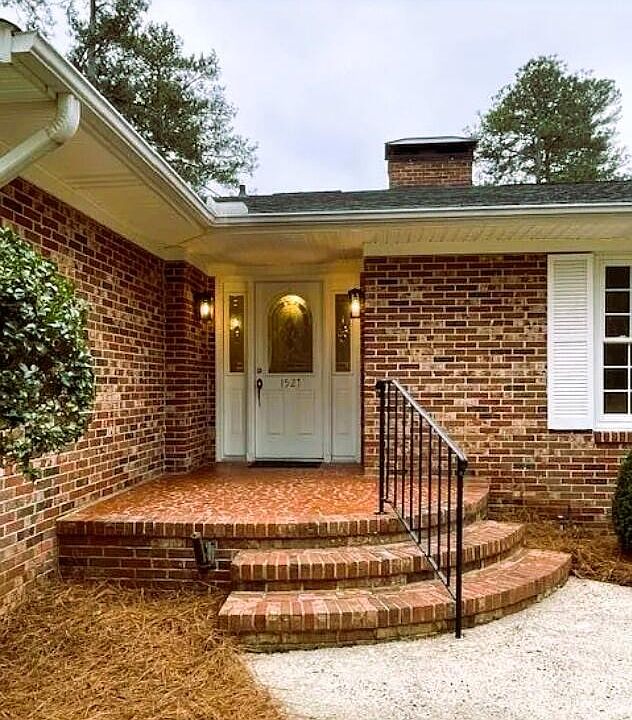 1st image of 1527 Alpine Dr
