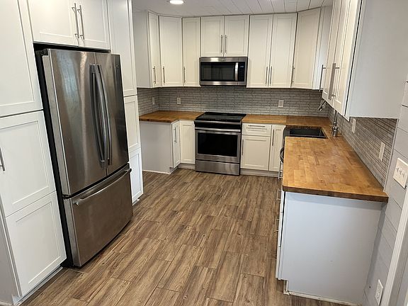 5th image of 603 Windbluff Ct
