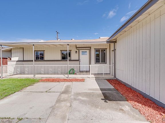 3rd image of 504 Teakwood Dr