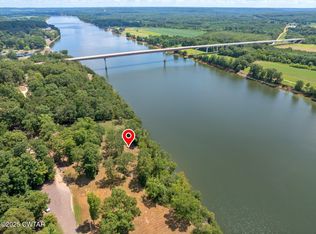 98 Riverbend Cv, Bath Springs, TN 38311