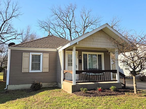 2nd image of 1428 E Portland Street