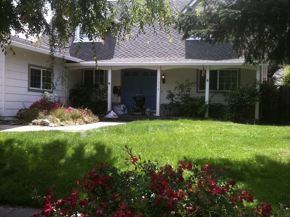 Cape Cod style 4 bdr. 2bth