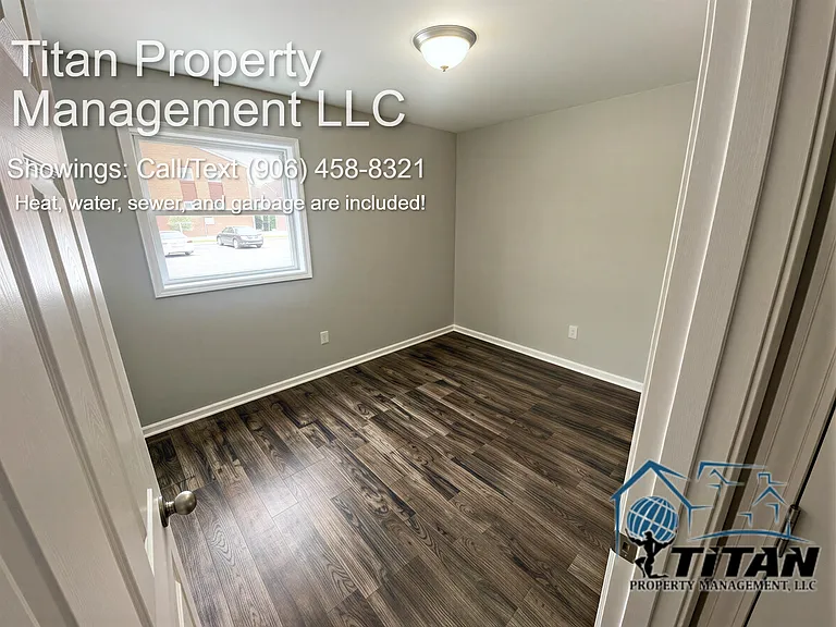 1039 Maas St #10 — Photo 5