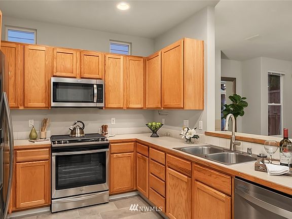 4th image of 15030 NE 8th Pl