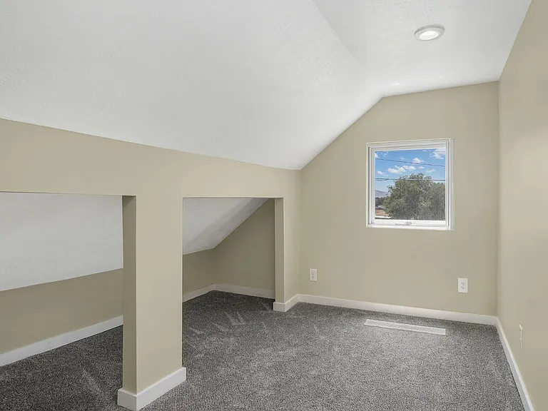 259 E Main St — Photo 13