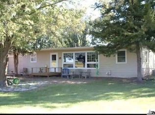 610 SE Croco Rd, Topeka, KS 66607