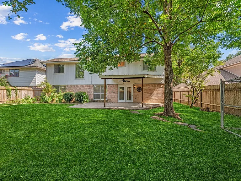 4311 Piney Creek Ln — Photo 25