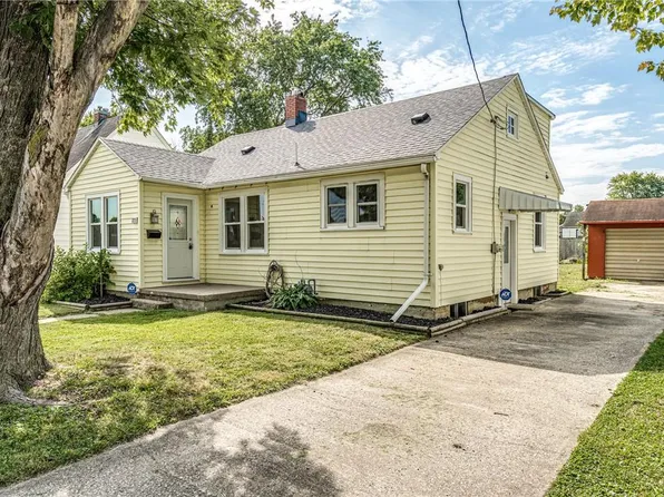 311 W Kreke Ave, Effingham, IL 62401