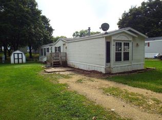 214 Buffalo St, Strawberry Pt, IA 52076