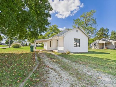 701 Garst, Cabool, MO, 65689