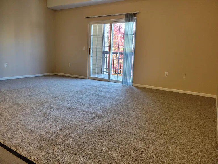 40 Hunt Club Dr #205 — Photo 3