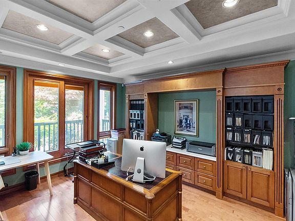5th image of 1155 W 54th Ave