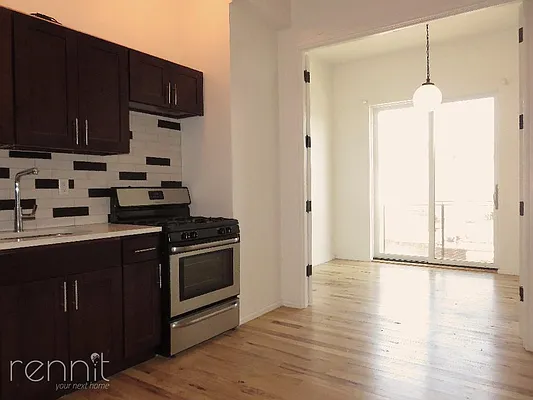 Rented by Rennit Inc. | media 40