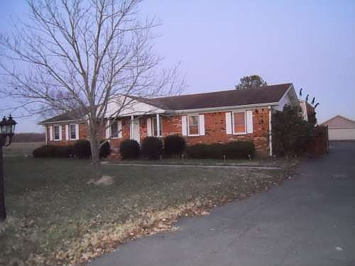 1st image of 637 Centerville Tpke N