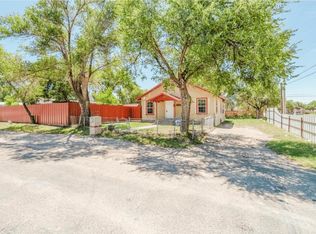 302 Osceola Ave, Dalhart, TX 79022