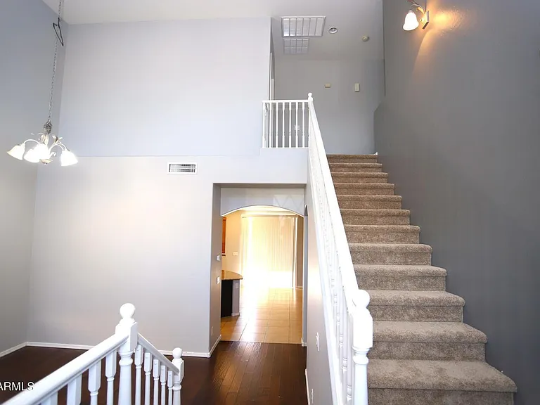 2840 S Miller Dr — Photo 9