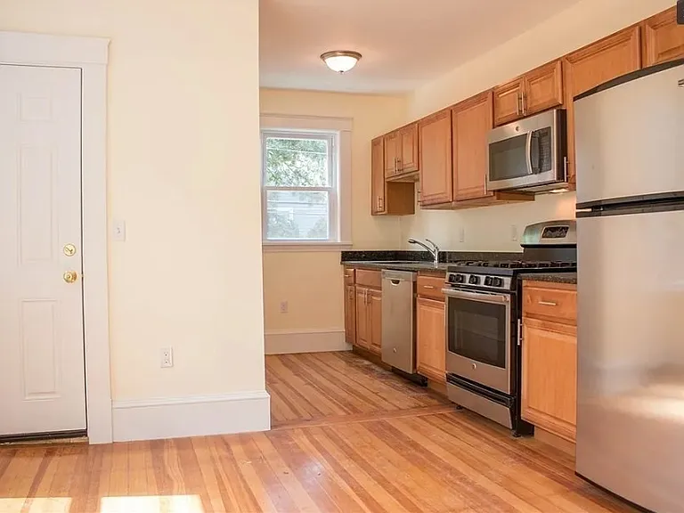200 Reservation Rd #3 — Photo 2
