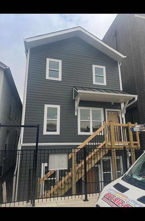 1st image of 1628 W Blackhawk St #1
