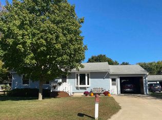1706 Indiana Ave, Charles City, IA 50616