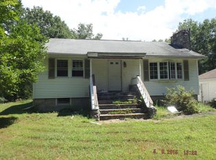 102 Ponderosa Ct, Matamoras, PA 18336