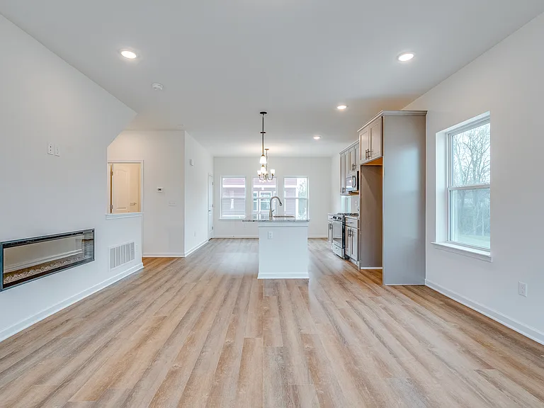 4876 Parkside Ln — Photo 25