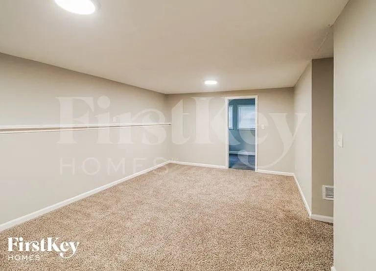 732 Harness Ct — Photo 13