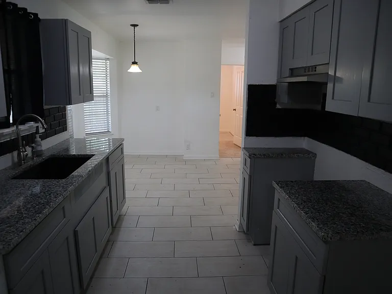 5726 Swift Creek Dr — Photo 7