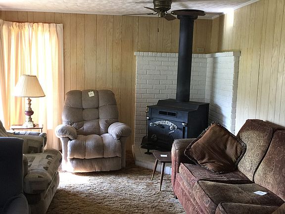 living room has a wood burner, that can heat the whole home.