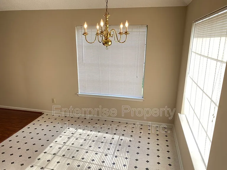 3794 Walden Meadow Dr — Photo 8