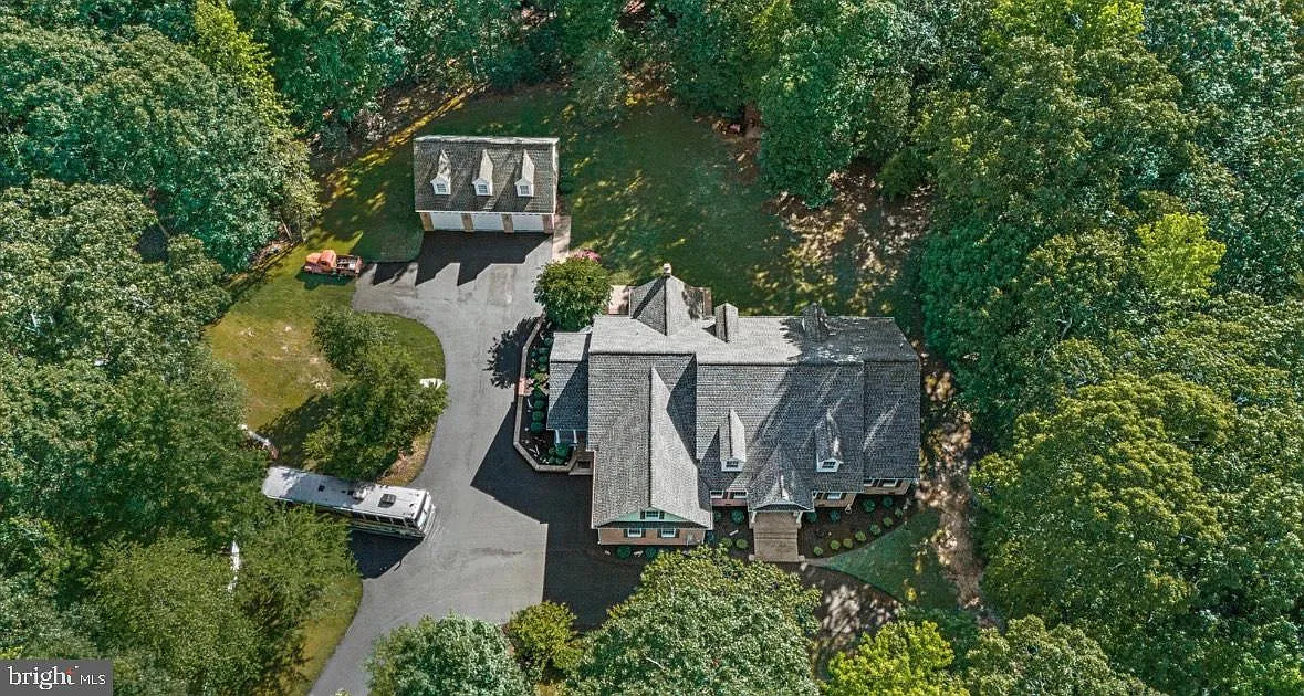 18024 Green Blvd photo 1