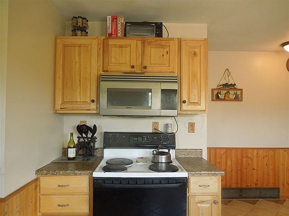 3rd image of 7955 Diamond Springs Dr