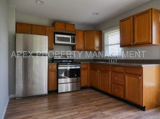 10 Plumtree Ln, Willingboro, NJ 08046