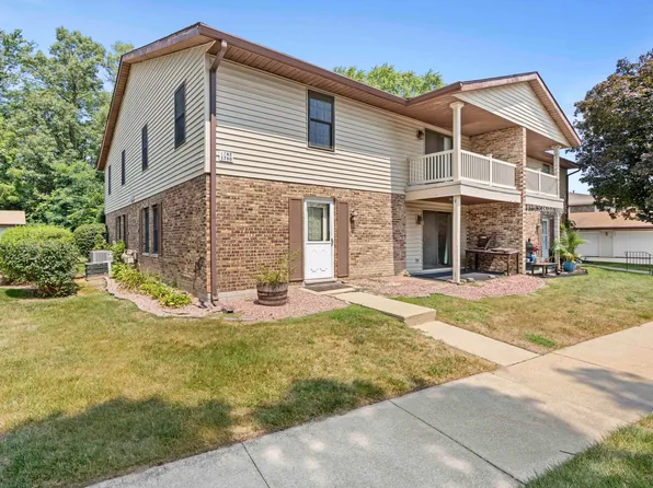 1762 Burgundy St, Schererville, IN 46375