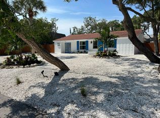 739 Edgemere Ln, Sarasota, FL 34242