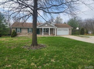 29 Country Trails Ct, Moscow Mills, MO 63362