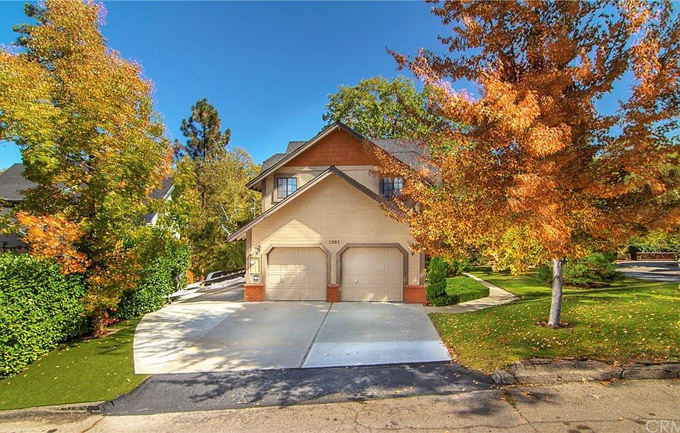 1st image of 1391 Regina Dr