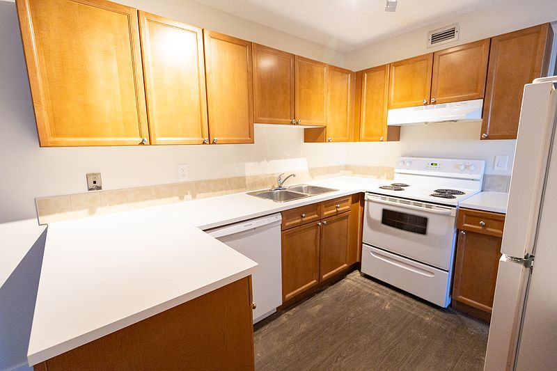 Airdrie Apartment for rent - 2 Bedrooms — photo 5