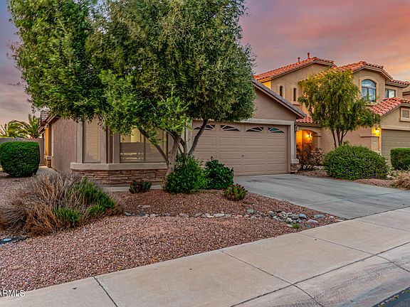 3rd image of 41654 W HILLMAN Drive