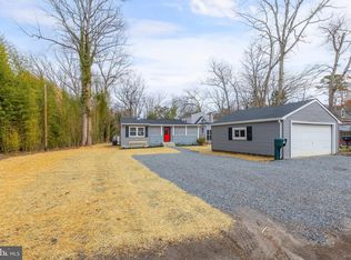 33 Point Breeze Ave, Clementon, NJ 08021