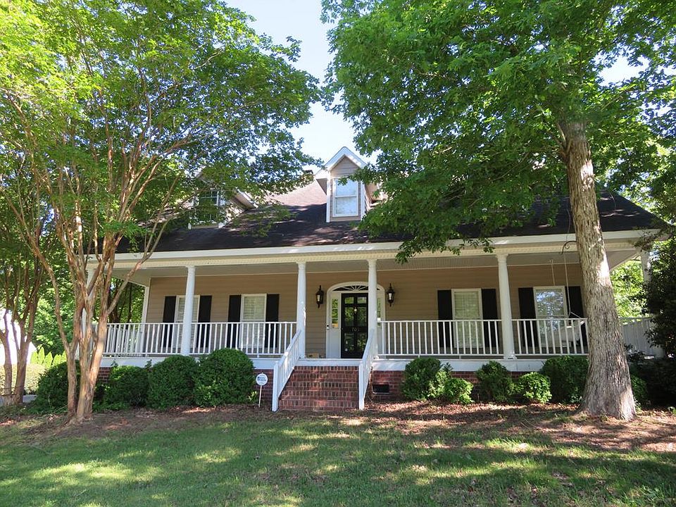 1st image of 705 Stoney Brook Dr