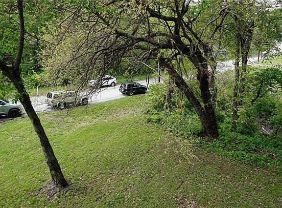 4th image of 1820 Bunker Ave